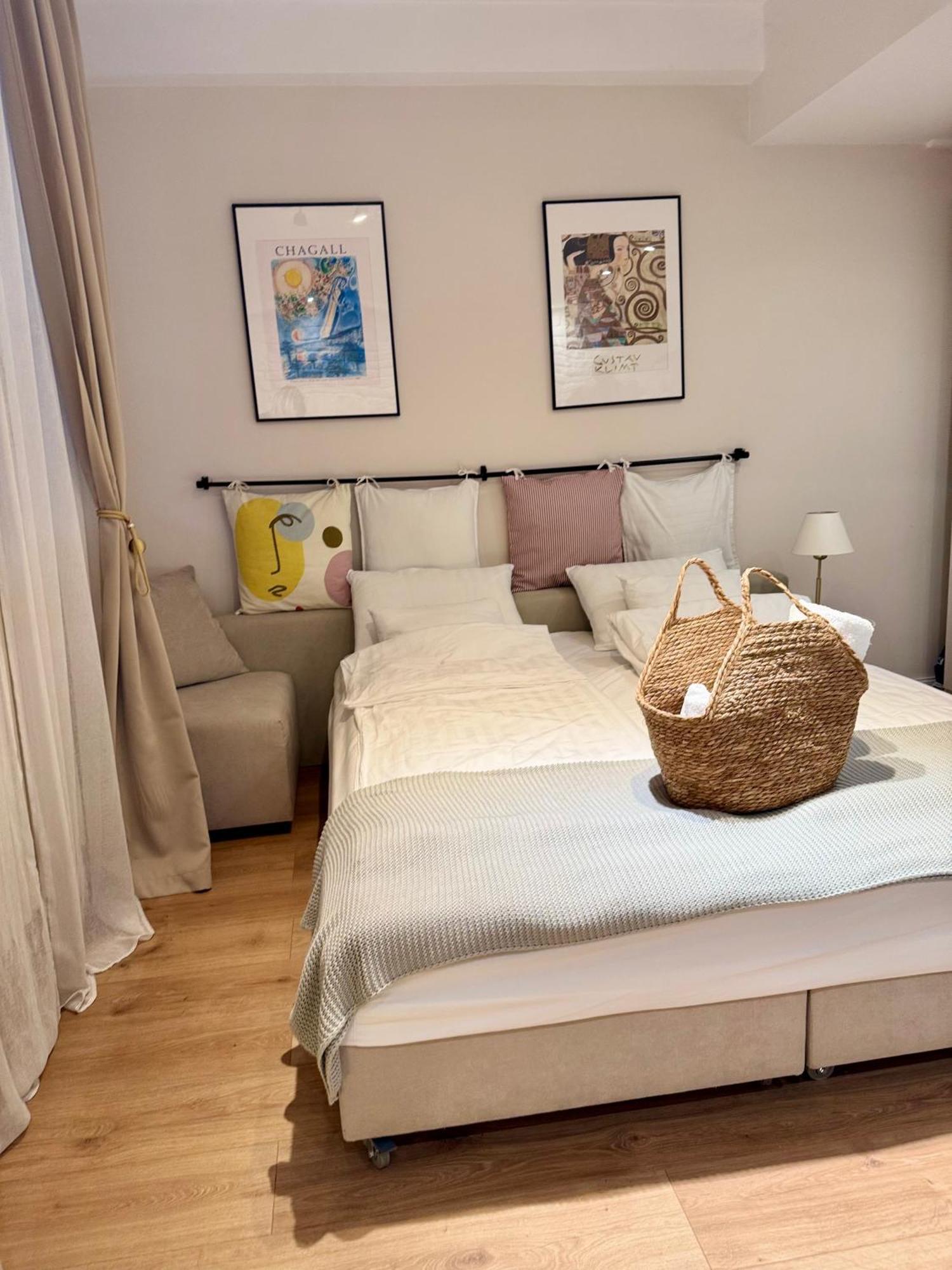 Cozy Haven Apartment Белград Екстериор снимка